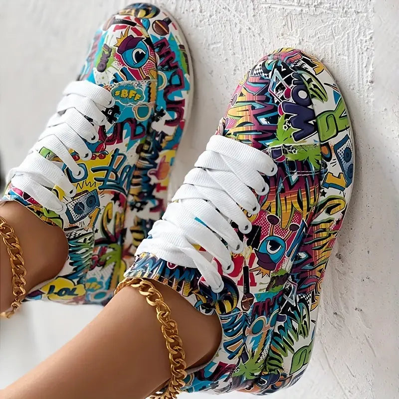 Damen-Sneaker mit Graffiti-Print und Schichtdesign