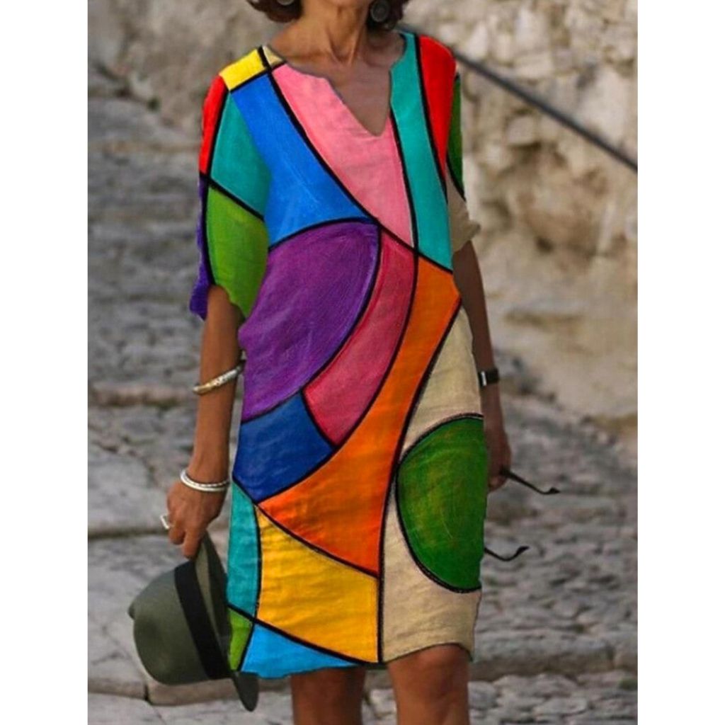 Bezauberndes Kleid mit floralem Design