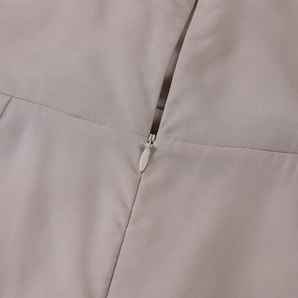 Stilvolles Kleid mit zeitlosem Charme