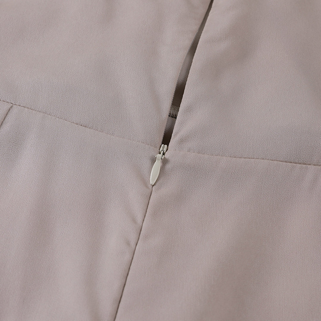 Stilvolles Kleid mit zeitlosem Charme