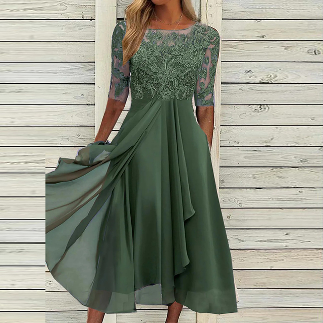 Elegantes Sommerkleid mit auffälligen Designdetails