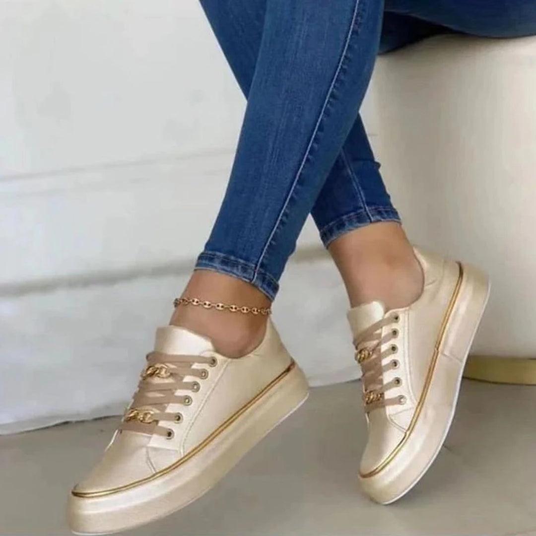Modische Damen-Sneaker mit eleganten goldenen Details