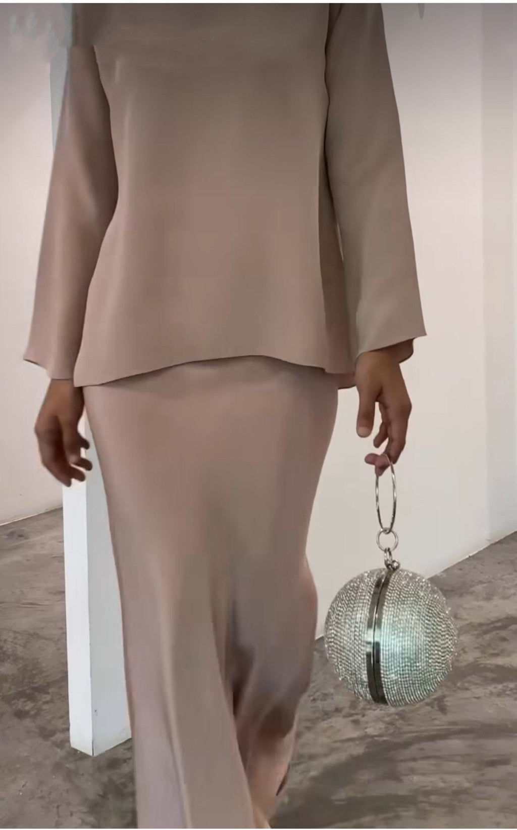 Asya - Elegantes Kleid aus der American Pearl Kollektion