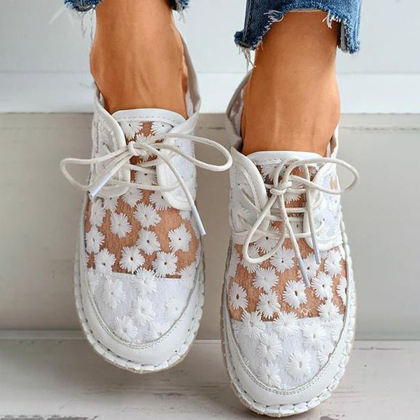 Embroidered Liz Sport Sneakers